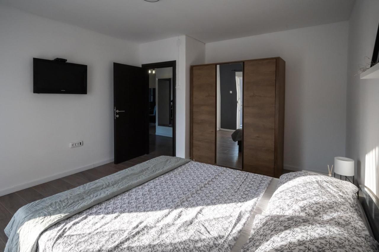 Hedonist Apartment Шибеник Екстер'єр фото