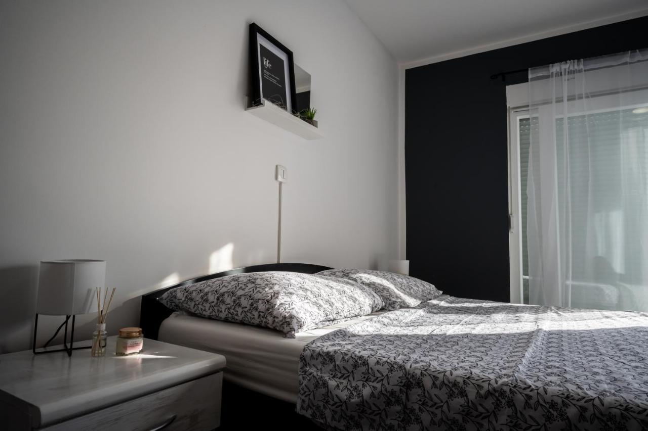 Hedonist Apartment Шибеник Екстер'єр фото